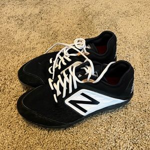 New Balance Mens Baseball Cleats
